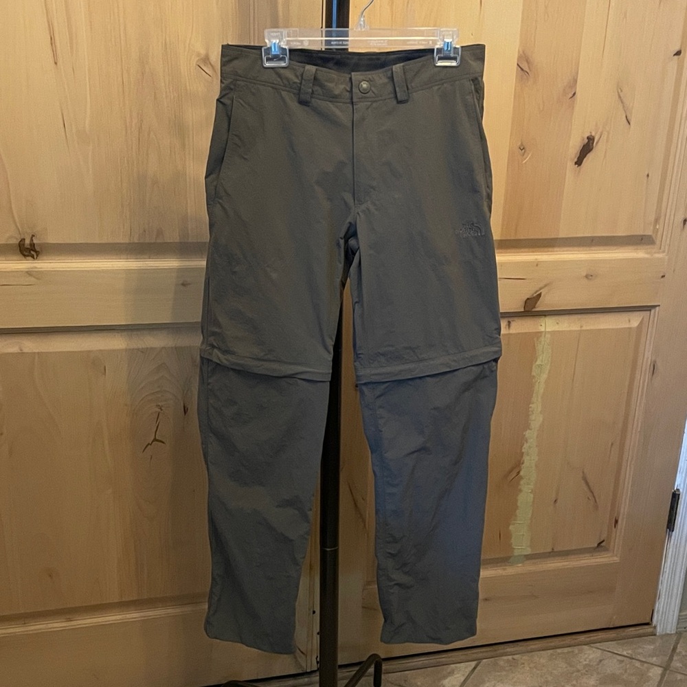 The North Face Active Convertible Hiking Pants in Green- Men's